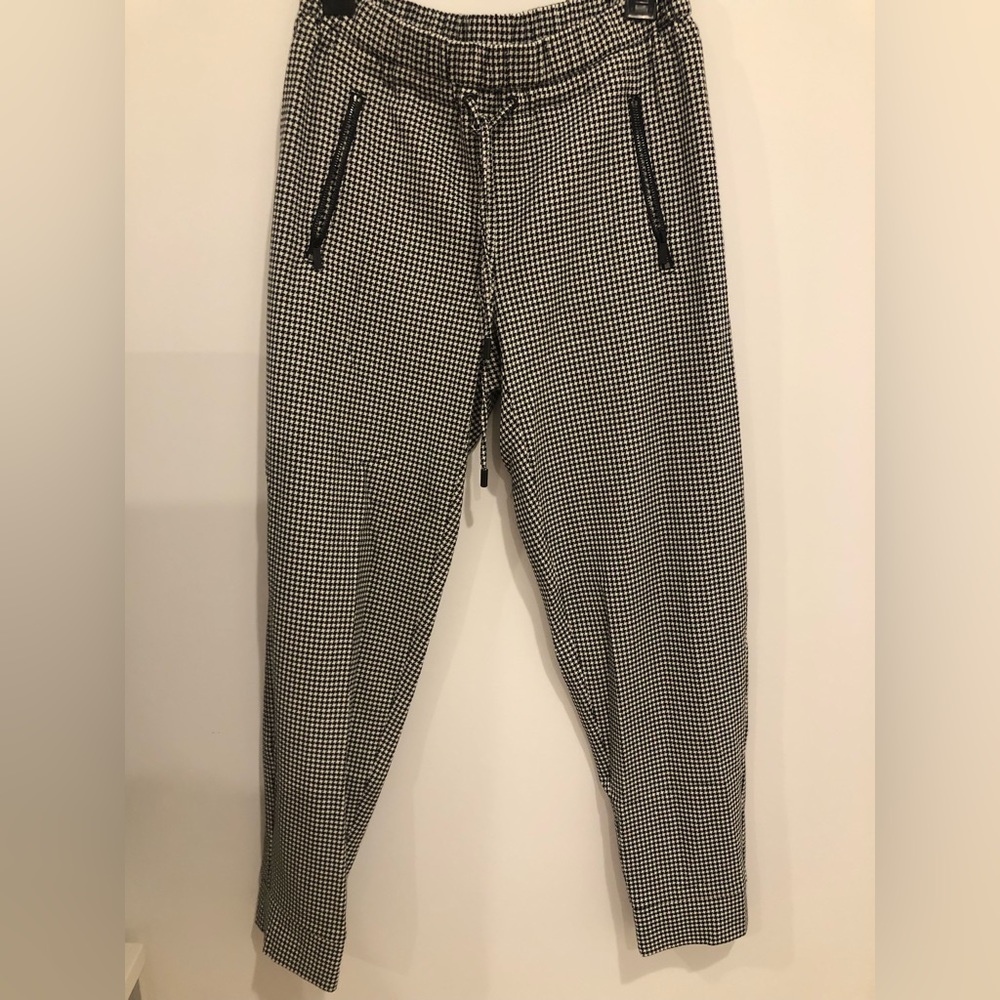 KARL LAGERFIELD PANT XS.